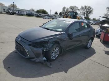  Salvage Toyota Yaris