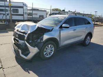  Salvage Kia Sorento