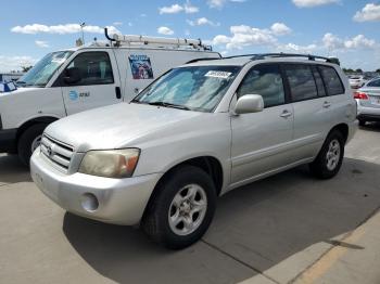  Salvage Toyota Highlander
