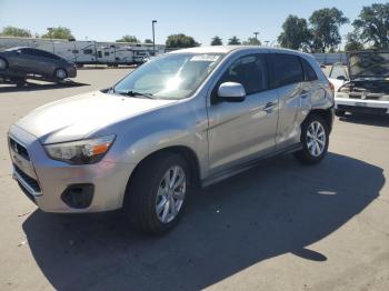  Salvage Mitsubishi Outlander