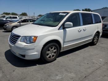  Salvage Chrysler Minivan