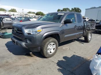  Salvage Toyota Tacoma