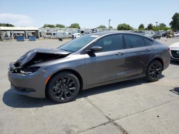  Salvage Chrysler 200