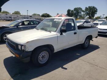 Salvage Toyota Pickup