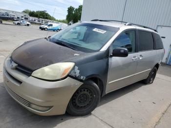  Salvage Toyota Sienna