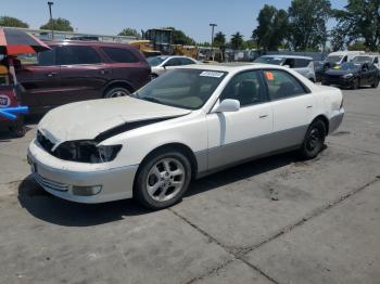  Salvage Lexus Es