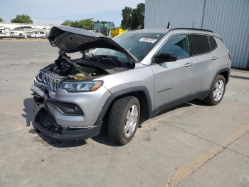  Salvage Jeep Compass
