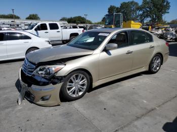  Salvage Hyundai Genesis