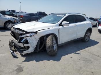  Salvage Mercedes-Benz GLA