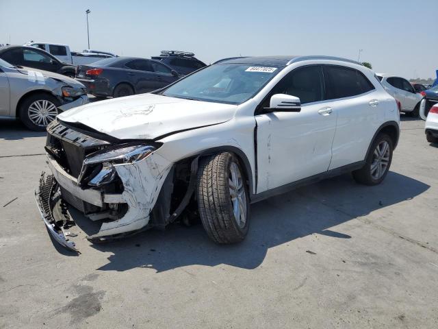  Salvage Mercedes-Benz GLA