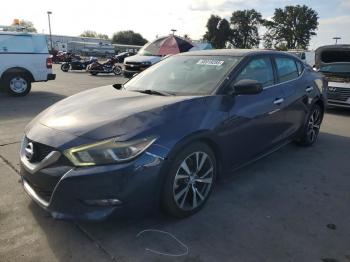  Salvage Nissan Maxima