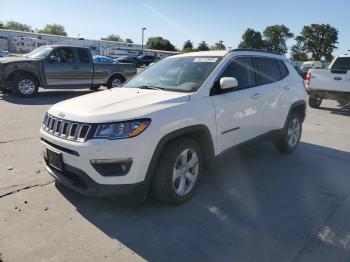  Salvage Jeep Compass