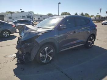  Salvage Hyundai TUCSON