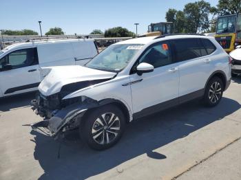  Salvage Volkswagen Tiguan