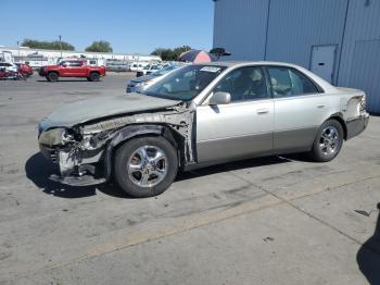  Salvage Lexus Es