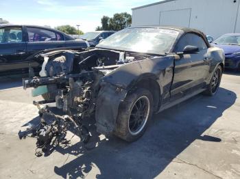  Salvage Ford Mustang