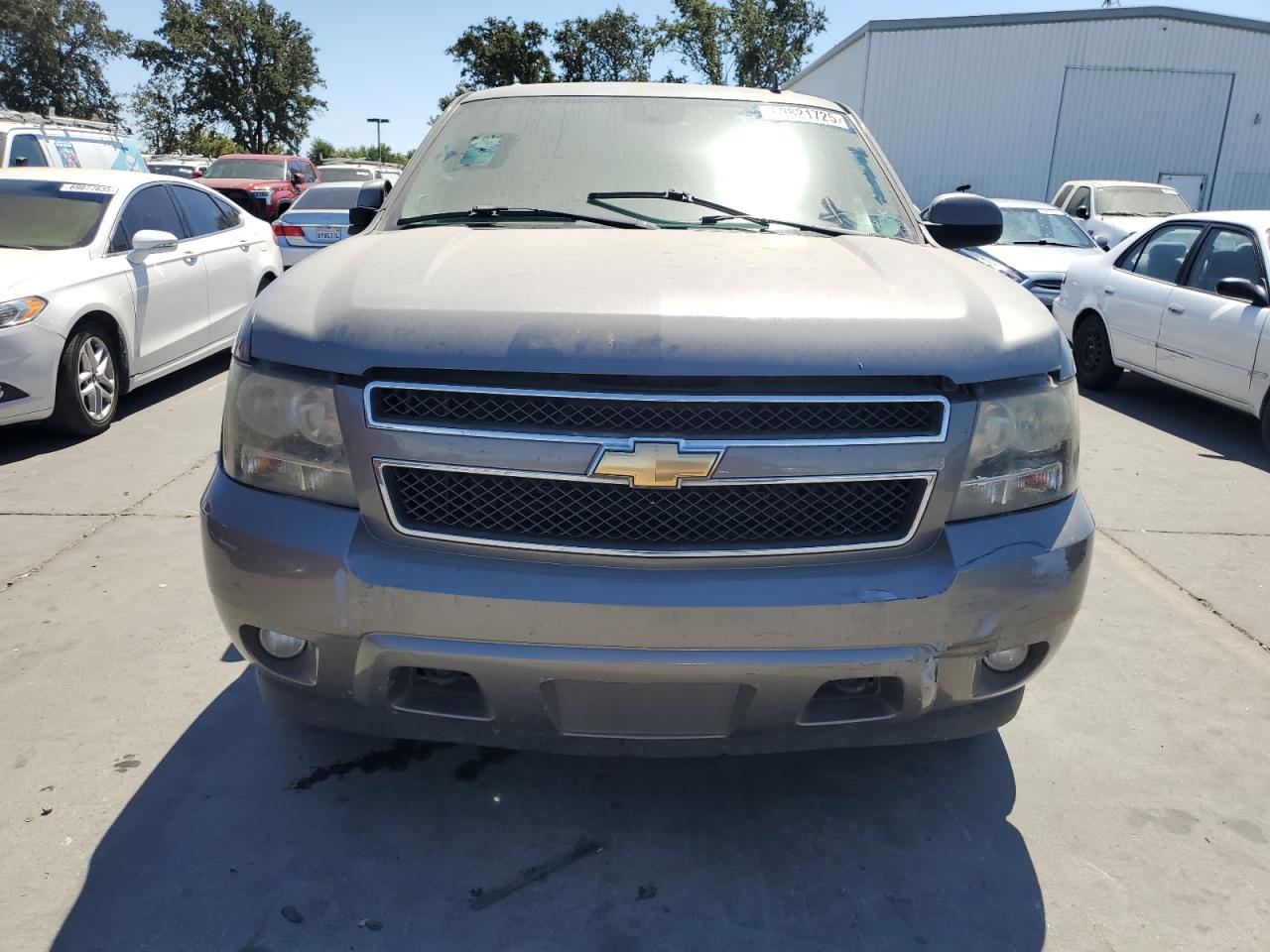 Chevrolet Suburban K1500 Image 7