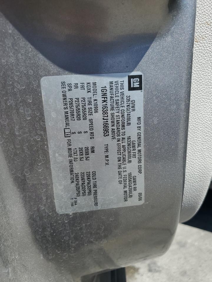 Chevrolet Suburban K1500 Image 6