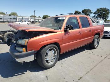  Salvage Chevrolet Avalanche