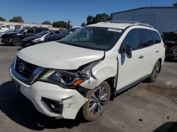  Salvage Nissan Pathfinder