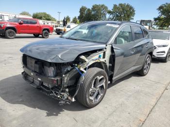  Salvage Hyundai TUCSON