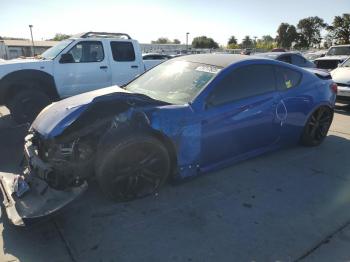  Salvage Hyundai Genesis