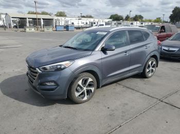 Salvage Hyundai TUCSON
