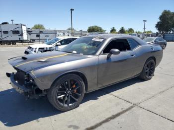  Salvage Dodge Challenger
