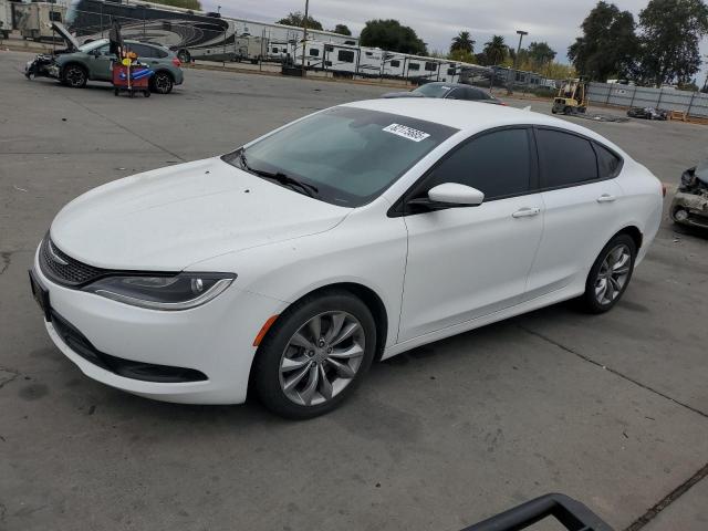  Salvage Chrysler 200
