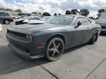  Salvage Dodge Challenger