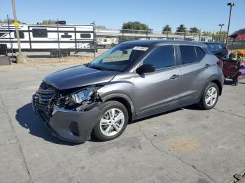 Salvage Nissan Kicks