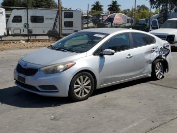  Salvage Kia Forte