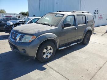  Salvage Nissan Pathfinder