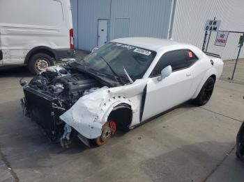  Salvage Dodge Challenger