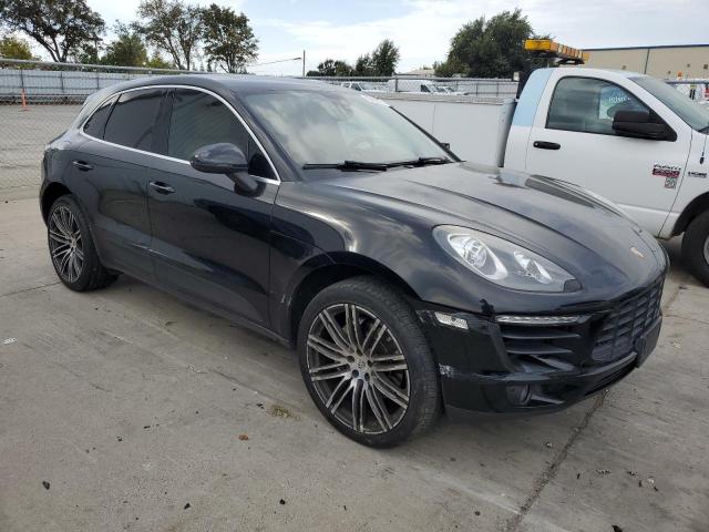 Porsche Macan S Image 12