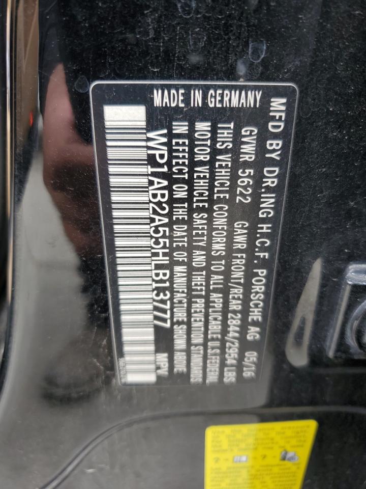 Porsche Macan S Image 9