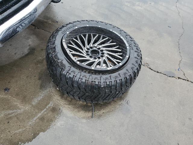 Chevrolet Silverado K1500 Lt Image 13