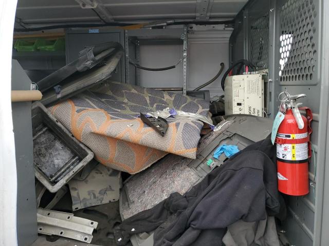 Ford Econoline E250 Van Image 11