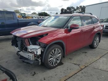  Salvage Toyota Highlander