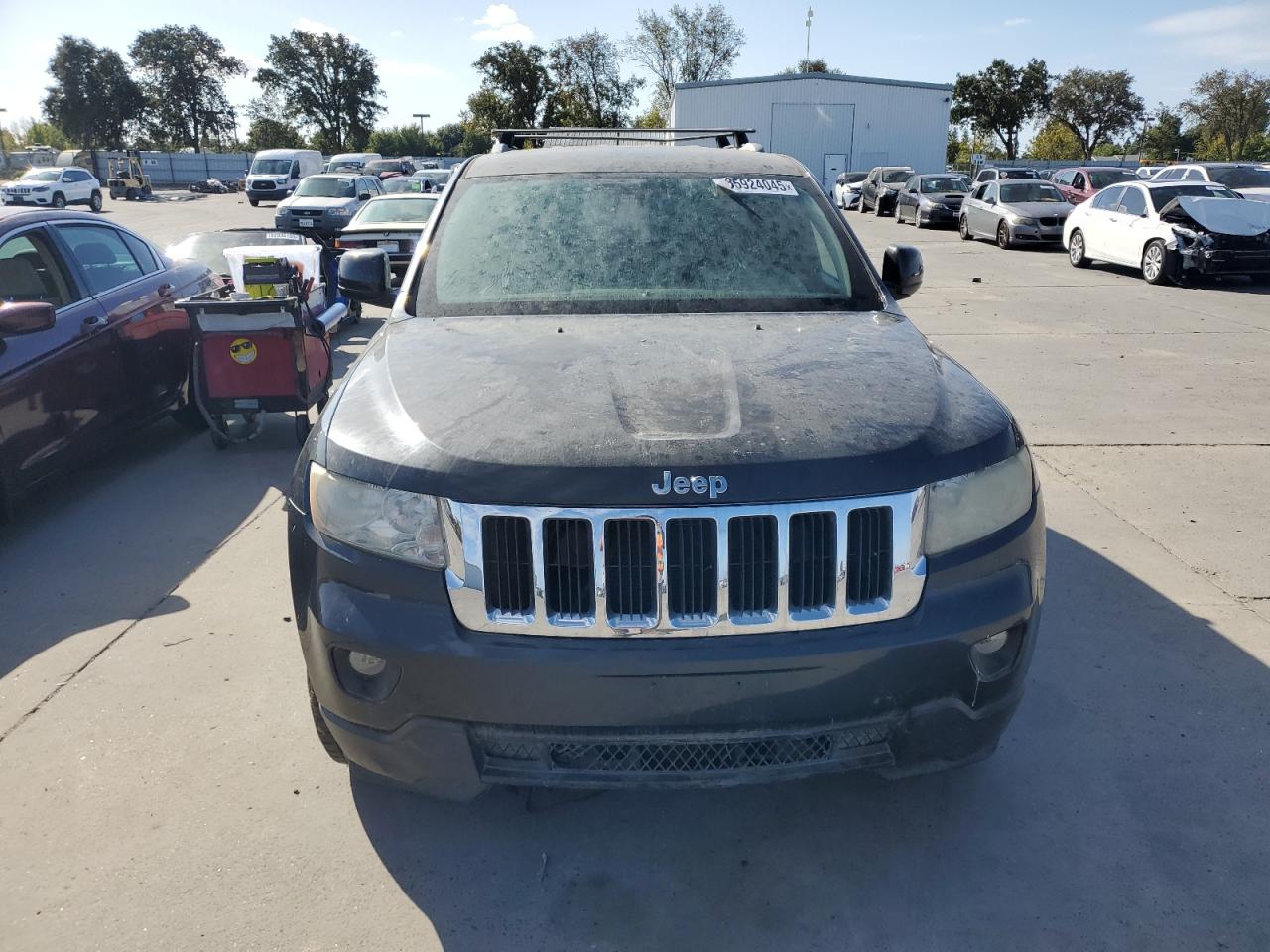 Jeep Grand Cherokee Laredo Image 9