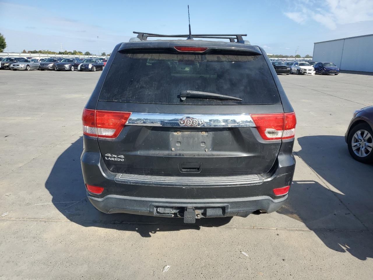 Jeep Grand Cherokee Laredo Image 7