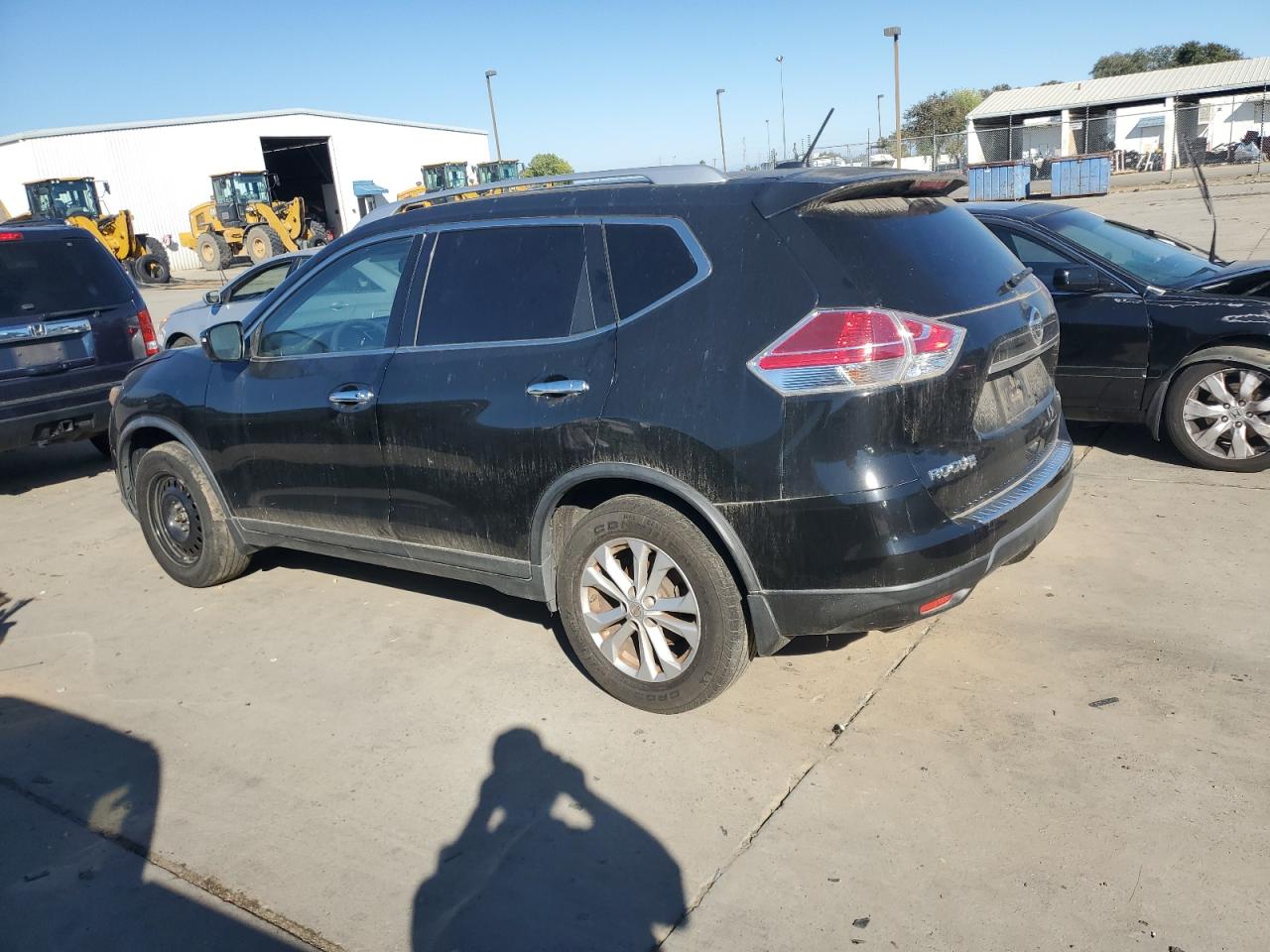 Nissan Rogue S Image 2