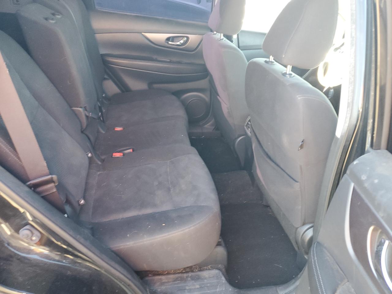 Nissan Rogue S Image 9