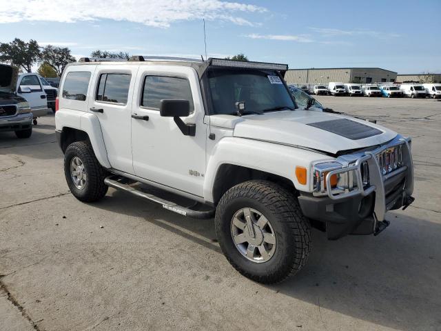 HUMMER H3 Image 2