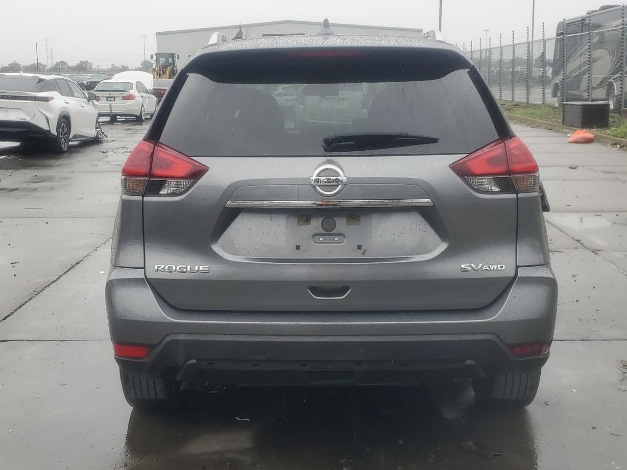 Nissan Rogue S Image 6