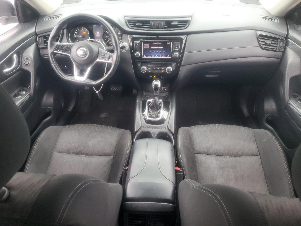 Nissan Rogue S Image 9