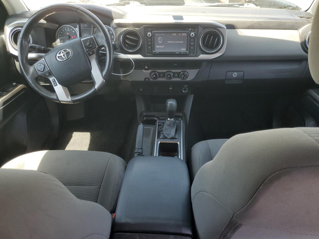 Toyota Tacoma Double Cab Image 7