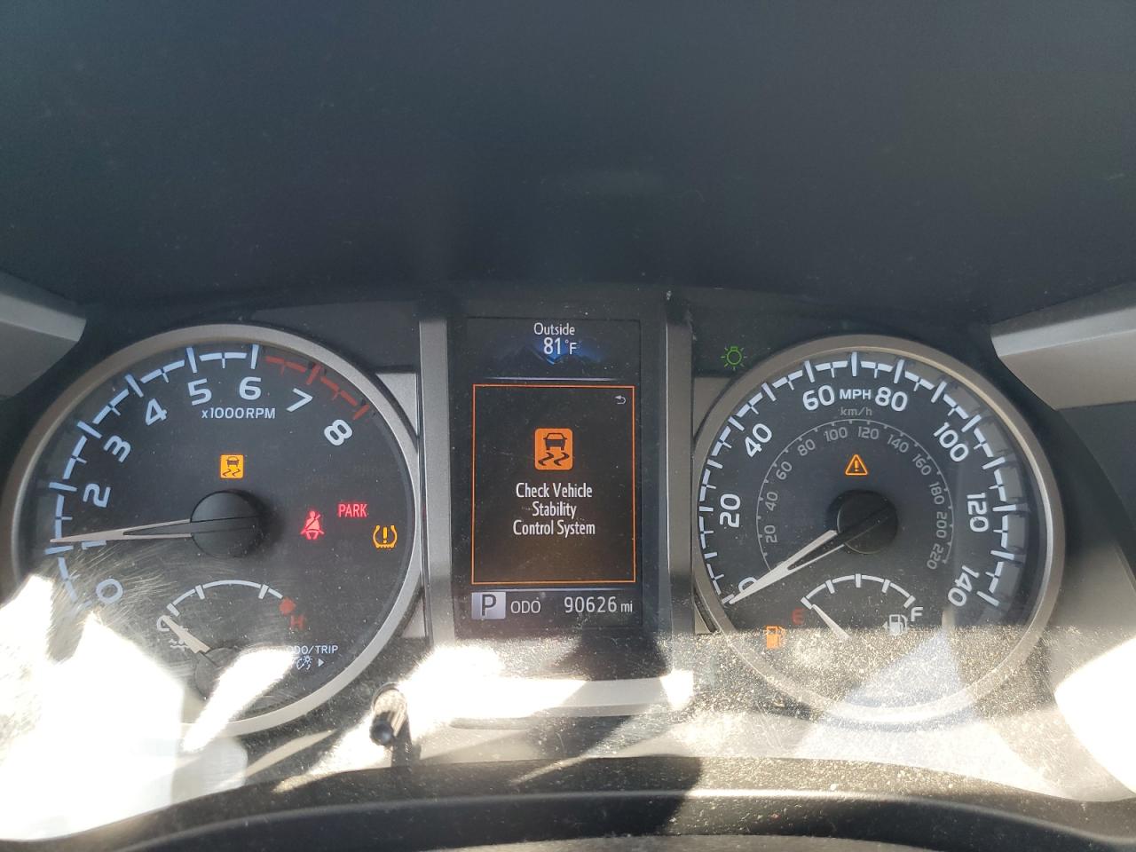 Toyota Tacoma Double Cab Image 12