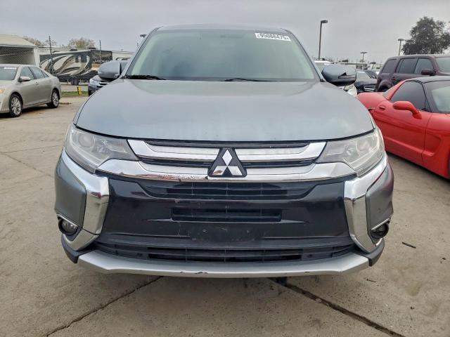 Mitsubishi Outlander Se Image 5