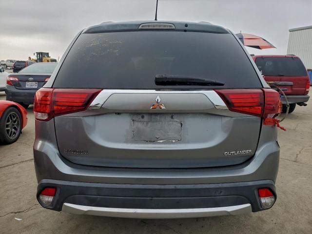 Mitsubishi Outlander Se Image 12